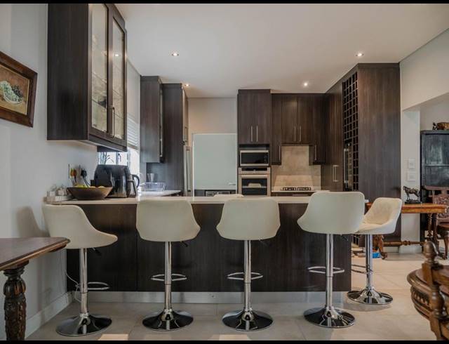 5 BEDROOM HOUSE FOR SALE IN DENNEGEUR